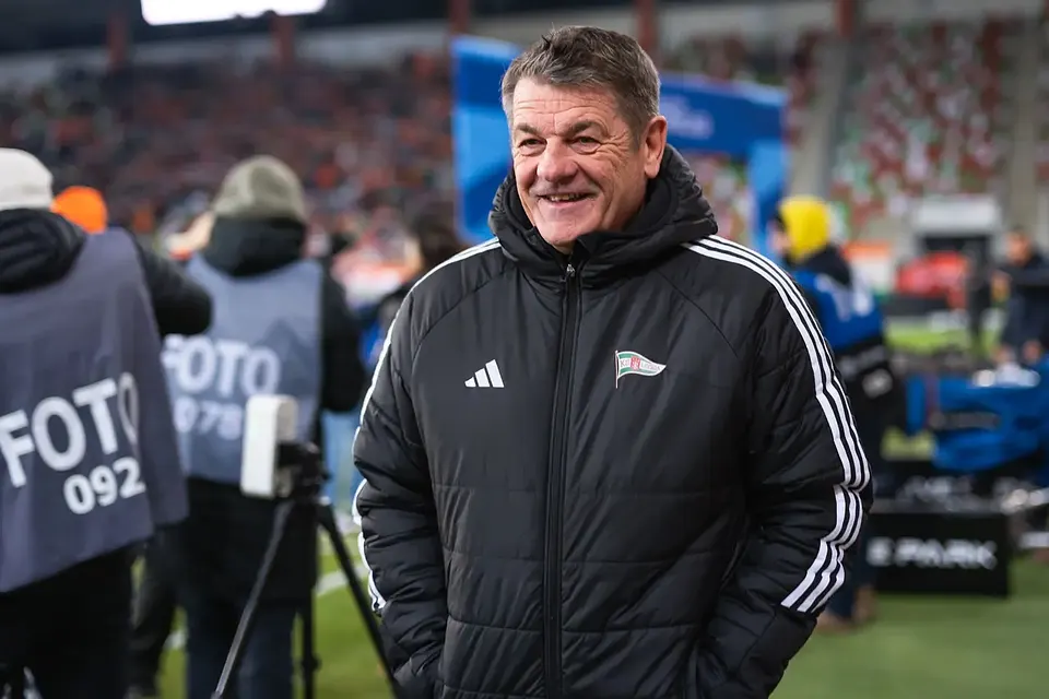 Lechia i Carver wracają do podstaw