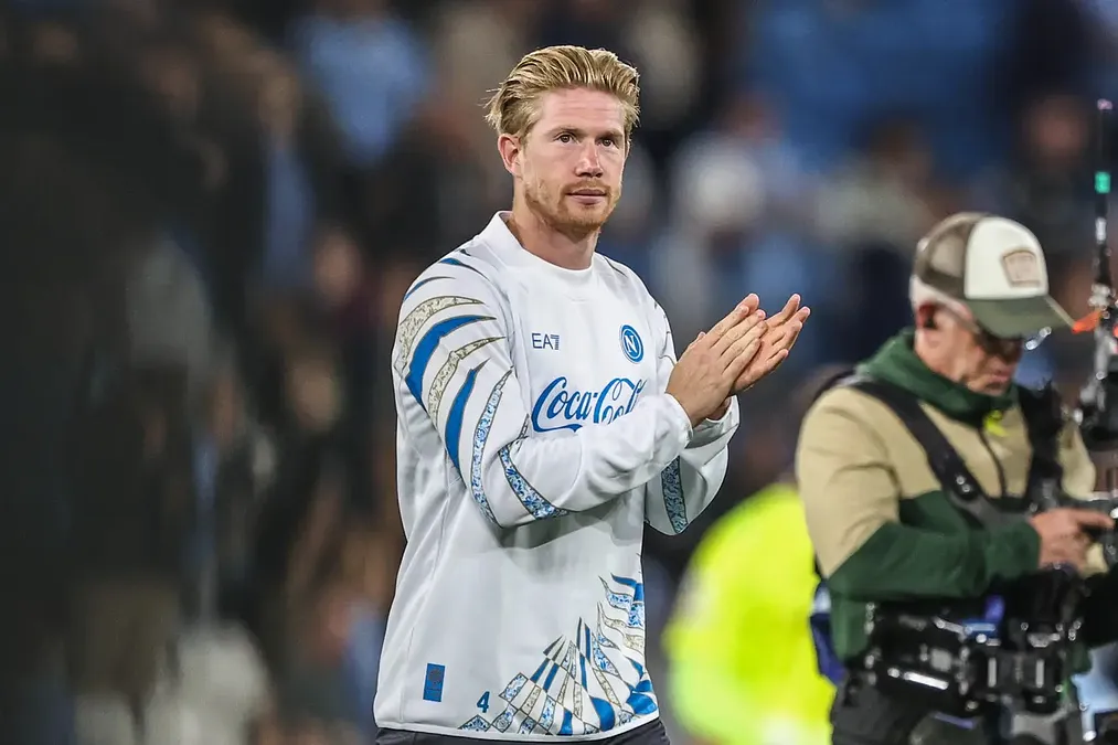 Kevin De Bruyne dalej w barwach Napoli! Co z przyszłością Conte?