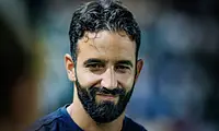 Gerry Cardinale porozmawia z Rubenem Amorimem po porażce Milanu