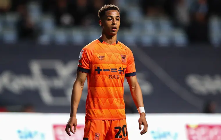 Omari Hutchinson wspomina gola przeciwko Manchesterowi United. Tak żartował z trenerem