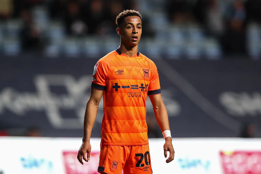 Omari Hutchinson wspomina gola przeciwko Manchesterowi United. Tak żartował z trenerem