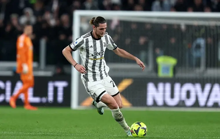 Rabiot najlepiej wygląda w środku pola. Amorim dostał jasny sygnał