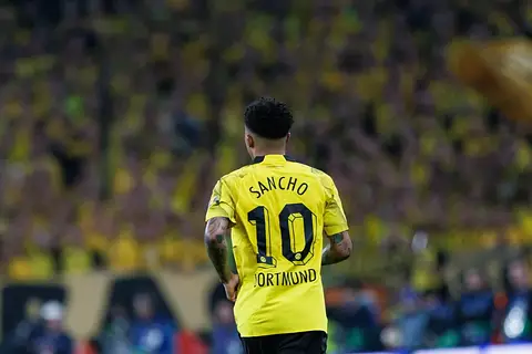 Getafe złożyło ofertę Jadonowi Sancho. Klub chce transferu za darmo