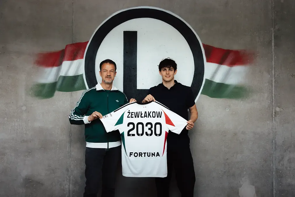 Jakub Żewłakow kontynuuje przygodę z Legią do 2030 roku!