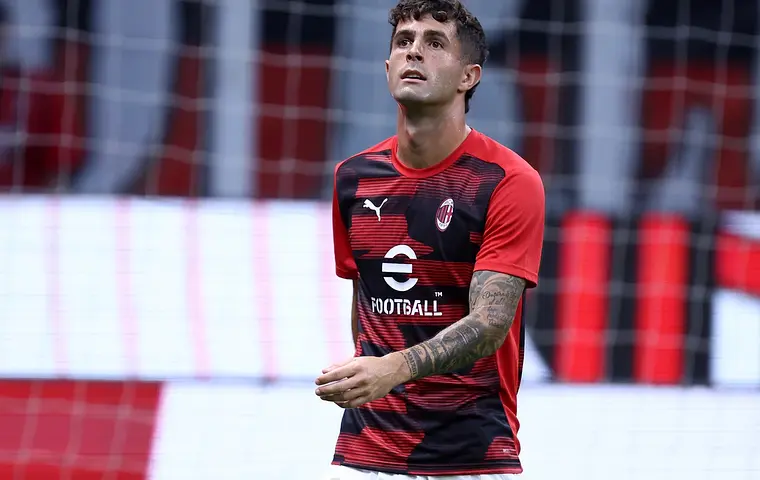 Milan przedłuży kontrakt Pulisica do 2028 roku. To dopiero pierwszy krok