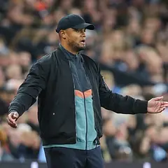 Vincent Kompany z nagrodą od premiera Bawarii | GalaktycznyFutbol