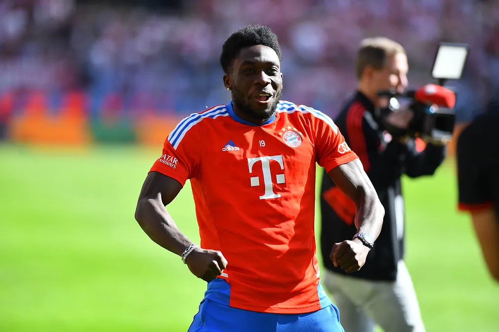 Alphonso Davies nie zagra dla Kanady. Otrzymał zgodę na podróż poślubną