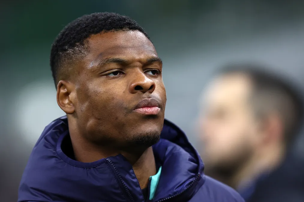 Denzel Dumfries drugim kapitanem Holandii. Xavi zdecydował