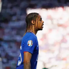Liverpool zainteresowany Barcolą z PSG, cena problemem