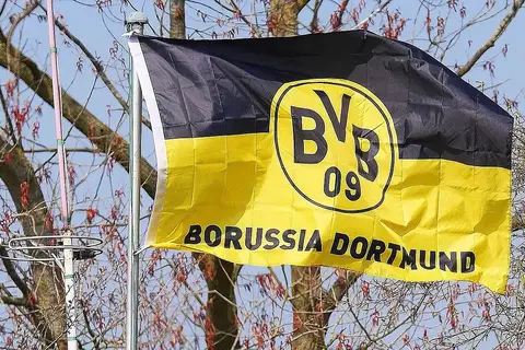 Borussia Dortmund rezygnuje z transferu Saida El Mali – wysoka cena zaporą