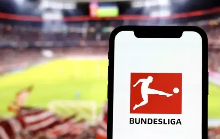Schalke 04 blisko przedłużenia kontraktu z Edinem Dzeko