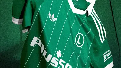 Legia Warszawa prezentuje wyjazdową koszulkę z Trefoilem