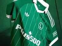 Legia Warszawa prezentuje wyjazdową koszulkę z Trefoilem