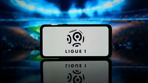 Starcie gigantów o władzę nad Olympique Lyon
