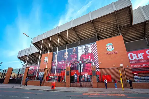 Liverpool stawia na Mbaye’a z PSG jako następcę Salaha