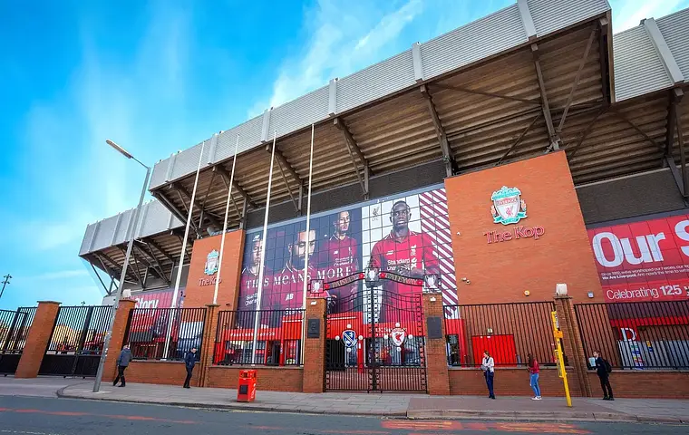 Liverpool ulega Monaco 3:2. Iraola: Trwa praca nad formą