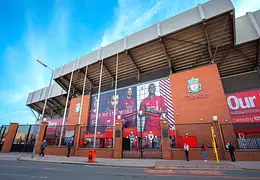Liverpool stawia na Mbaye’a z PSG jako następcę Salaha