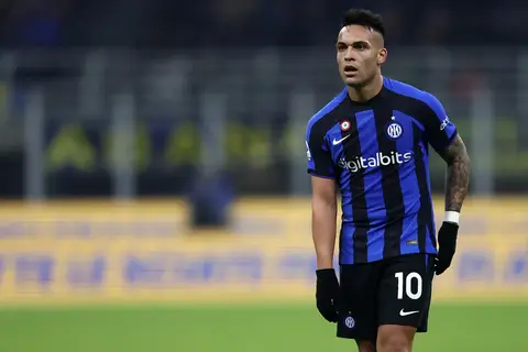 Barcelona chce Lautaro Martineza, ale Inter się nie poddaje
