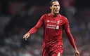 Liverpool planuje przyszłość obrony bez Van Dijka