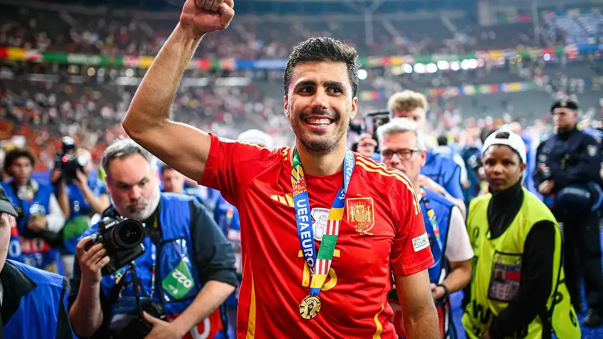 Rodri wypada z meczu z Brentford. Kluczowa absencja dla Manchester City