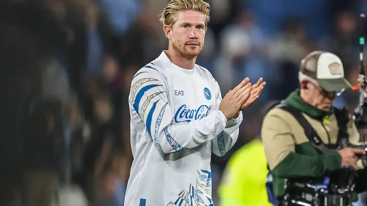 Kevin De Bruyne dalej w barwach Napoli! Co z przyszłością Conte?