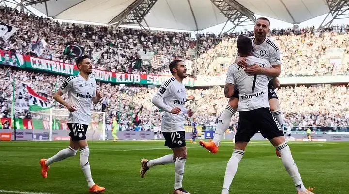 Legia triumfuje w Gdańsku, Lechia walczy o utrzymanie