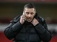 Gary Neville ujawnia: Arsenal musi być pragmatyczny w starciu z PSG