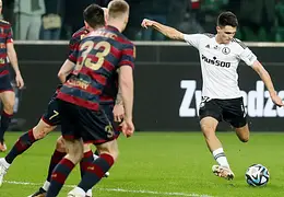 Bartosz Kapustka przedłuża kontrakt z Legią do 2028 roku
