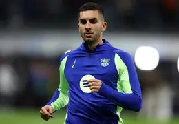 PSG poluje na Ferrana Torresa: Czy Barcelona zablokuje transfer?