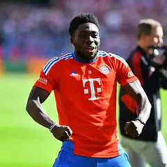 Davies na celowniku Manchester United - transfer?