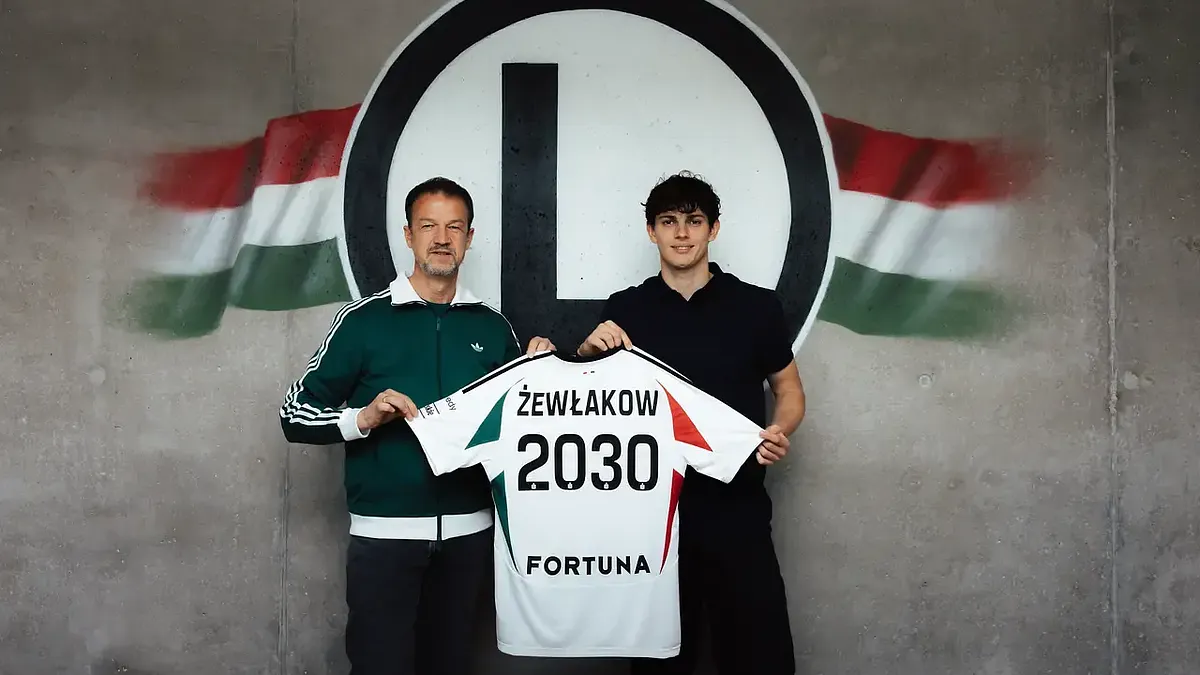 Jakub Żewłakow kontynuuje przygodę z Legią do 2030 roku!